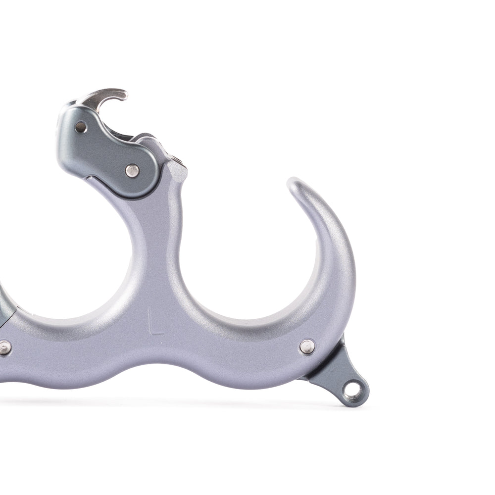 Close-up image of the ULTRAVIEW UV Hinge 2 hook and index finger bed.