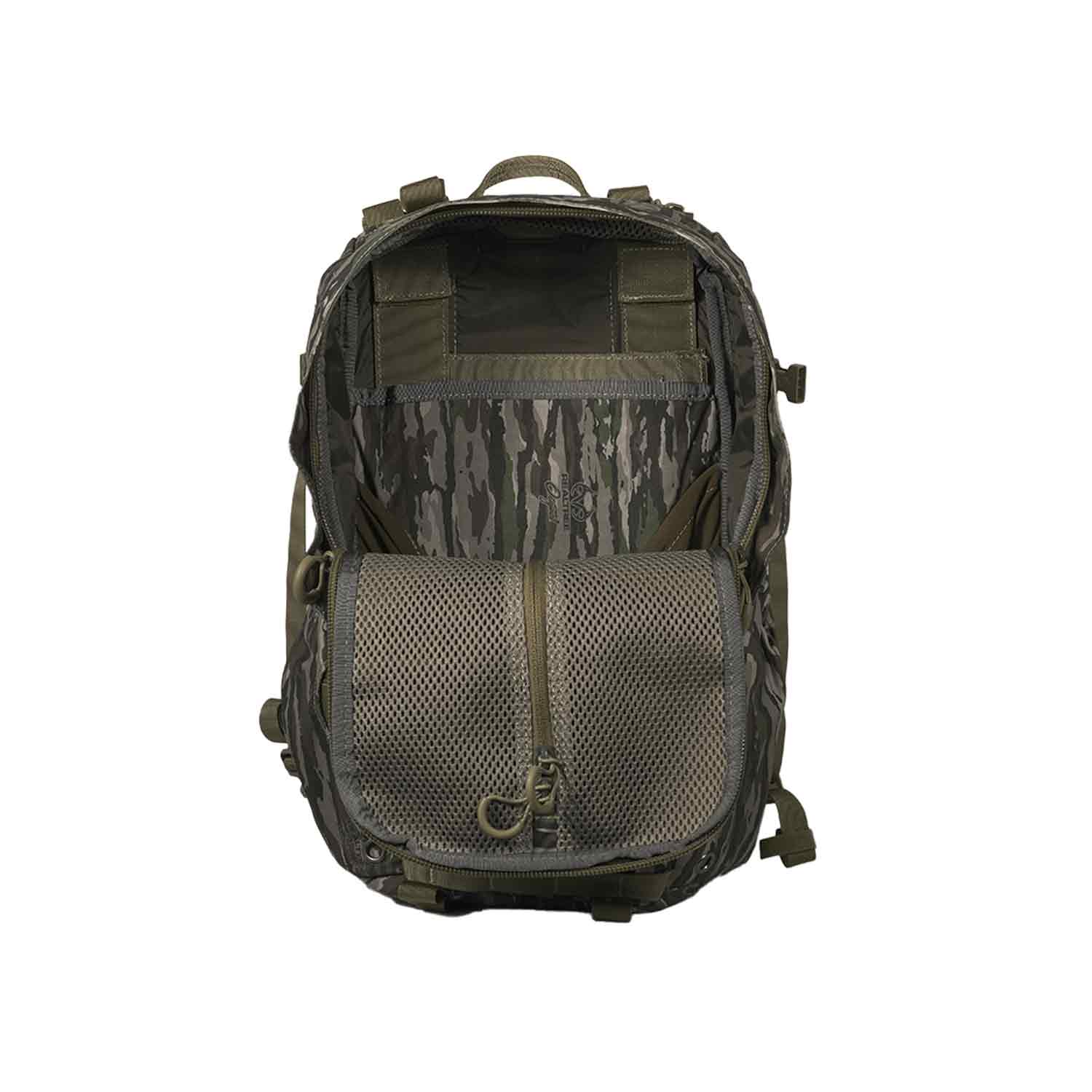 archer brighton jake laptop backpack Latitude Outdoors Camo Ranger 22 Backpack – Lancaster Archery Supply