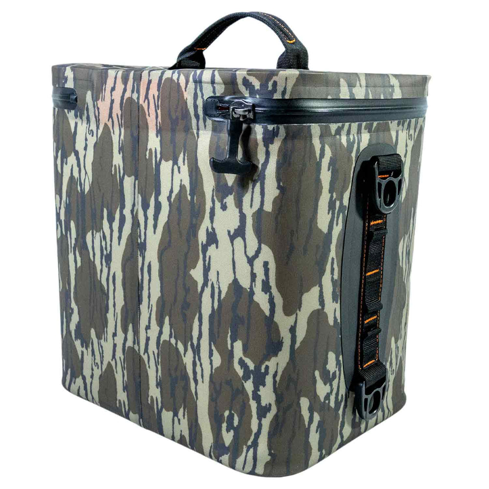 Muddy 16qt Soft Sided Mossy Oak Bottomlands Cooler