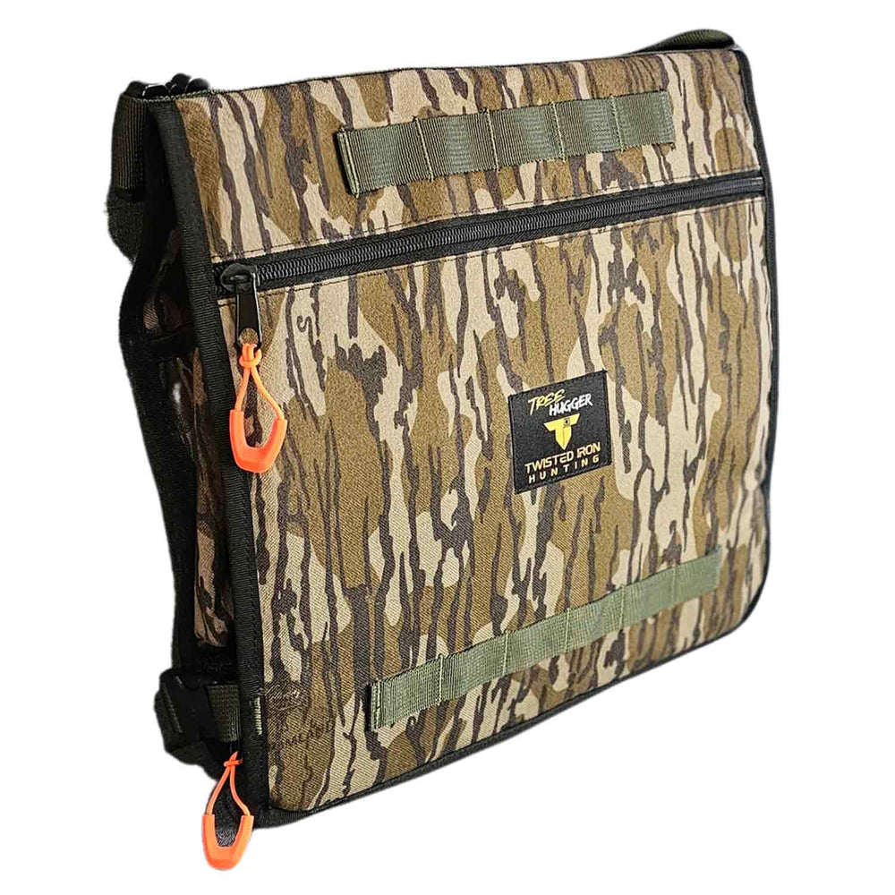 Twisted Iron Tree Hugger Mossy Oak Bottomlands
