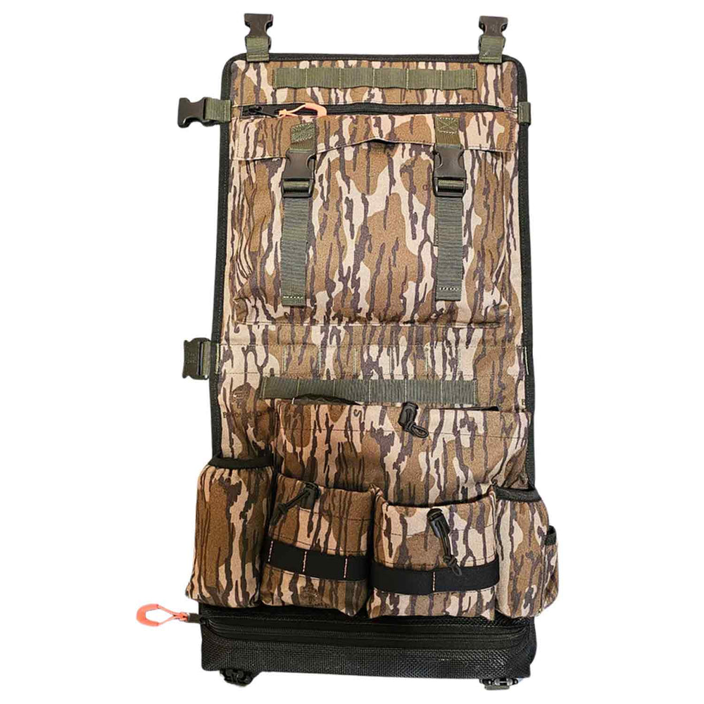 Twisted Iron Tree Hugger Mossy Oak Bottomlands