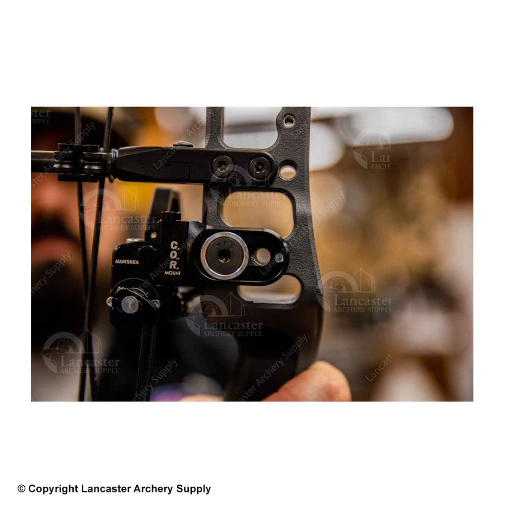 thumbnail image 2 of Hamskea Epsilon Arrow Rest With Mathews Approved Bracket – Right Hand 2 of 5